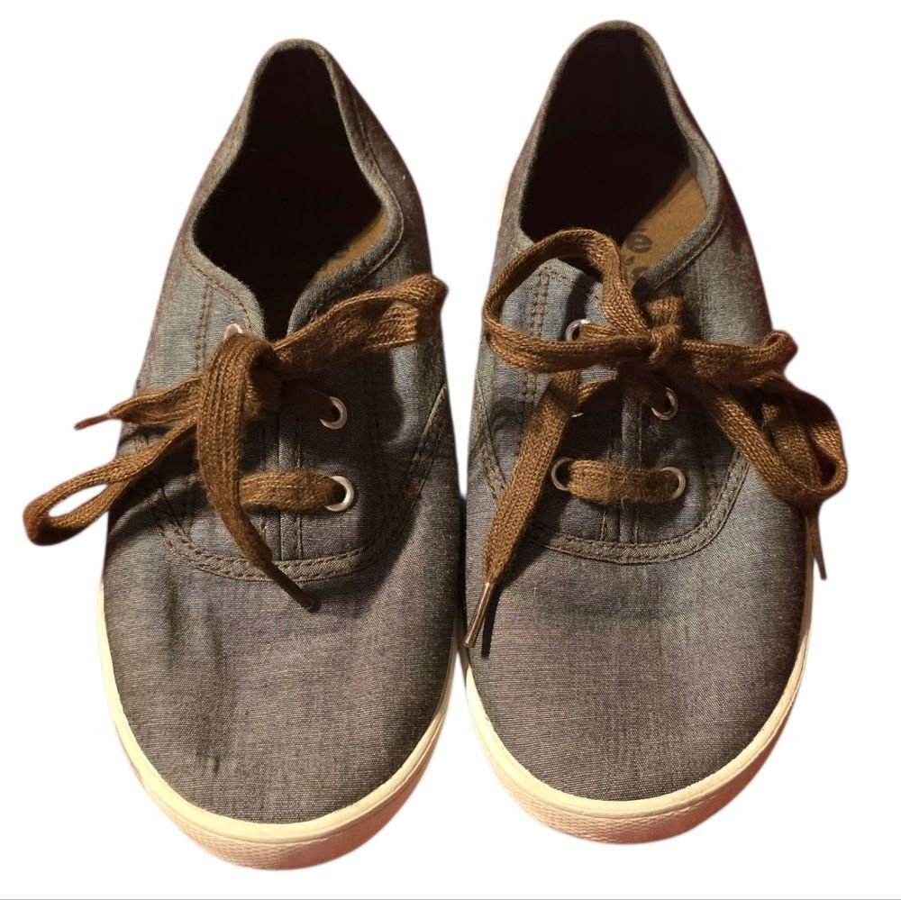 Zoe And Zac Canvas Denim Lace Up Sneakers With Brown Laces